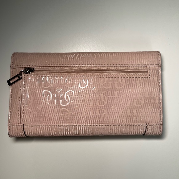 Guess Wallet - Picture 2 of 6